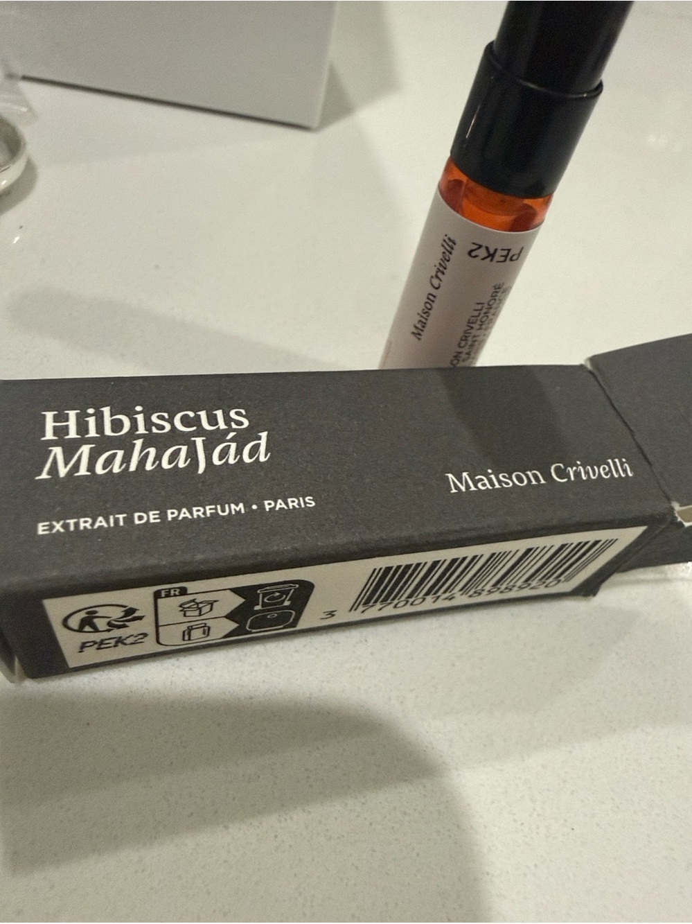Hibiscus Mahajad Extrait de Parfum - Black